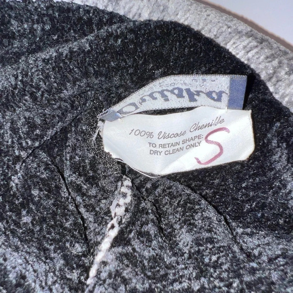 Ouisha,S, 100% viscose Chenille scenery moonlight winter‘s horse, beaded tassel. - Picture 5 of 9